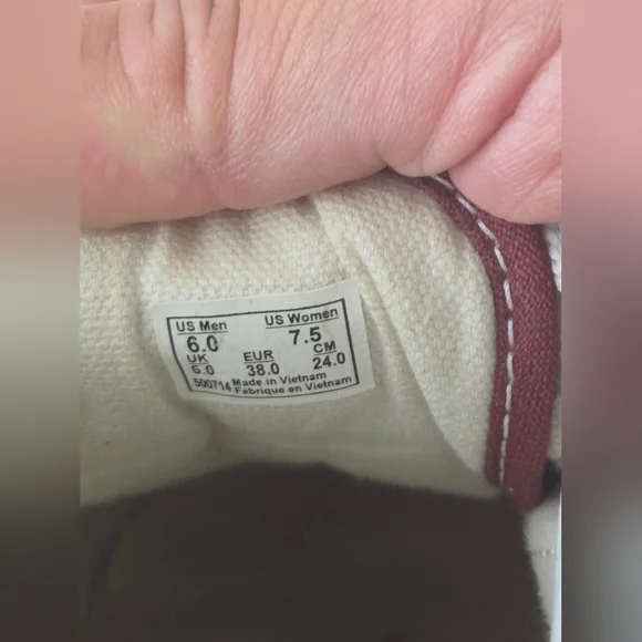 Vans Old Skool Burgundy Sneakers - Picture 6 of 6